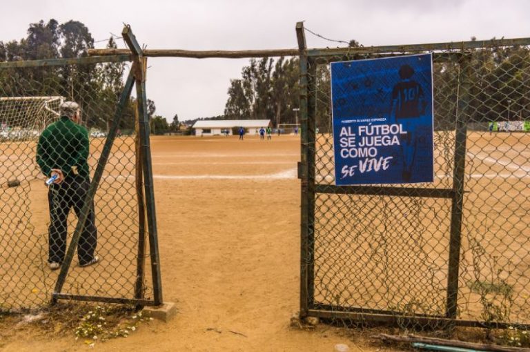 Roberto Álvarez - al fubol se juega como se vive