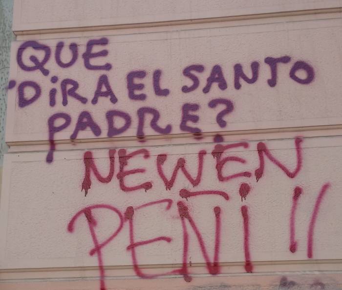 No hay pintura que borre la injusticia | 3 | Litoral Poeta de Las Artes | plaza dignidad, rayados