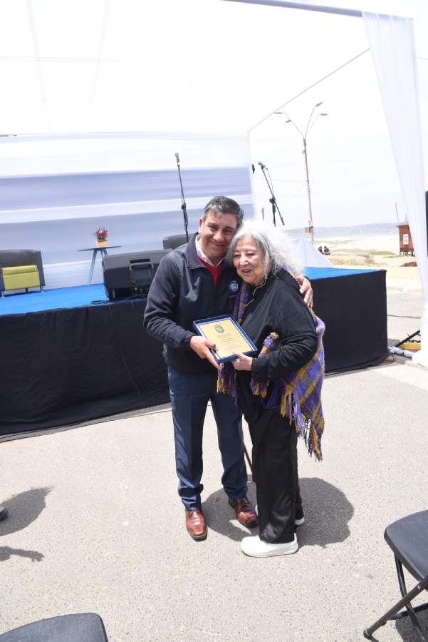 Los hitos que dejó la primera versión del Carnaval del Libro en Las Cruces | DSC 9595 | Litoral Poeta de Las Artes | Banda Big-Bang, Carmen Berenguer, carnaval del libro, Chinteto Pasacalles, El Tabo, Las Cruces, litoral de los poetas, Litoral Poeta, Nadie me dice Luna, poesía, Roberto Morales Monterríos, soluno