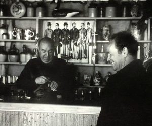 Pablo Neruda y Nicanor Parra en Isla Negra