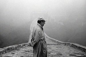 Neruda en la muralla China
