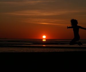 sunrise-women's-beach-red-jump-silhouette-1372058-pxhere.com